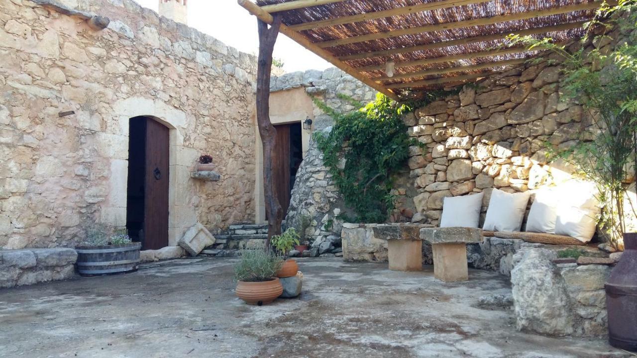 Bendeni Cottage Megala Chorafia Exterior photo